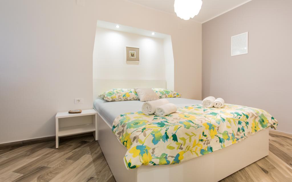 Sunrise Apartment Рисика Екстериор снимка