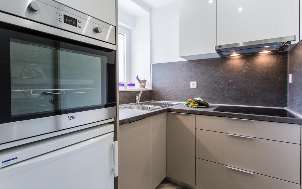 Sunrise Apartment Рисика Екстериор снимка