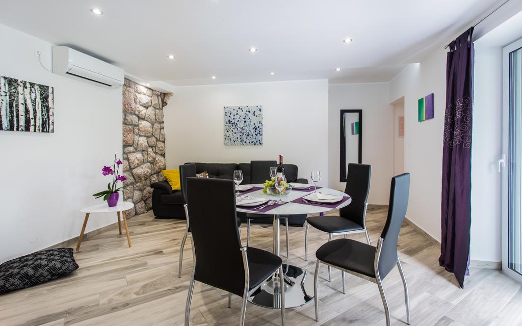 Sunrise Apartment Рисика Екстериор снимка