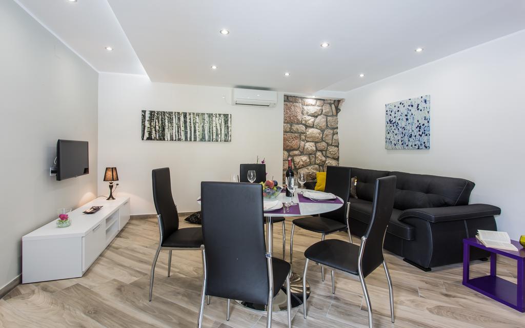 Sunrise Apartment Рисика Екстериор снимка